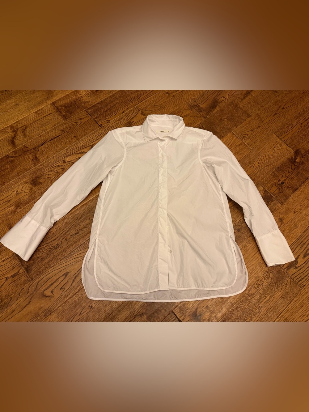 LIS LAREIDA Taylor shirt 40 white perfect condition smoke pet free home